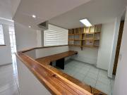 OFICINA EN VENTA A 6 CUADRAS DEL ANGEL DE LA INDEPENDENCIA