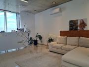 OFICINA EN VENTA COMPLEJO DON CARLOS 31 Y 506 BALCON
