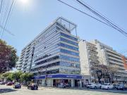 Oficina en venta con cochera vigilancia edificio la...