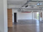 Oficina en Venta en Av, La Dehesa con El Rio