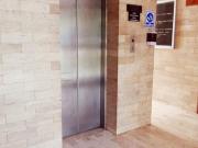 Oficina en VENTA en Av. Zaragoza con esquina 5 de Febrero