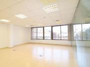 Oficina en venta en calle De València, Barcelona, de 202...