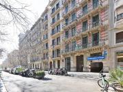 Oficina en venta en calle D'enric Granados,...