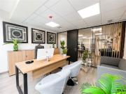 Oficina en Venta en Raúl Labbé con Av La Dehesa