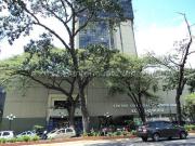Oficina en venta ubicada en la Torre Comercial Camoruco...