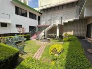 Oficina equipada/Clientes con buen gusto. Magnífica...