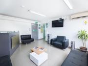 Oficina Local Comercial de AT. 600 m2 AC 395 m2 con 14...