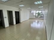 OFICINA / LOCAL COMERCIAL EN ILANES Y CARLOS JULIO AROSEMENA