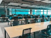 Oficina moderna en contrafrente con cocheras en Distrito...