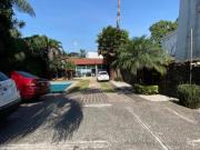 oficina o Casa de 3 recámaras con alberca y jardín