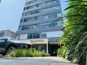 Oficina Remodelada Frente A Cc Camino Real Amplios Ambientes