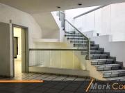 OFICINA RENTA AV VALLARTA FRENTE ARCOS VALLARTA...