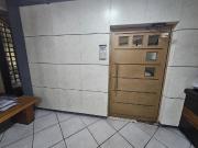 Oficina s?per equipada con tres medios ba?os 285