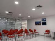 OFICINA SAN ISIDRO, 425 METROS $ 9000, IMPLEMENTADA,...