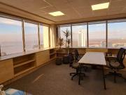 Oficina única totalmete equipada y amoblada con vista...