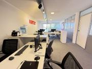 OFICINA VICENTE LOPEZ OLIVOS MUY LUMINOSA