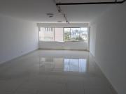 Oficinas de estreno en Edificio Empresarial – San Isidro...