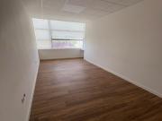 oficinas en alquiler / Poligono La Barrena