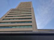 Oficinas en renta en plaza comercial, a una calle de...