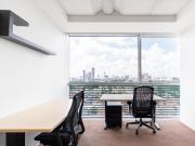 Espacio de oficina en renta para 5 personas en Triangulo...