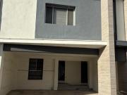 Casa en VENTA 4,350,000 en Cerradas de Cumbres Privada...
