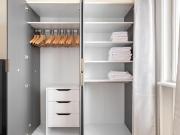 Old building 3 rooms open space in the beautiful 4th...