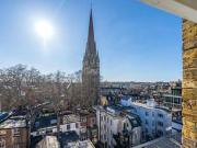 Old Court Place, London, 3 Bedroom Flat