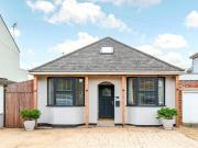 Old Stratford, Deanshanger Road, Milton Keynes, 4...