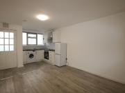 Oldfield Road, Willesden, NW10 Studio to rent £1,100 pcm...