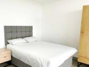 Oldham Road, Manchester, 1 Bedroom Flat