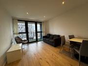 Oldham Road, Manchester M4, 2 bed flat to rent, £1,400...