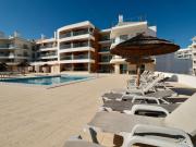 Olhos D' Água 1BR w/ Pool, AC & Free Parking