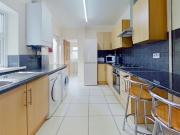 Oliver Terrace, Treforest CF37, 5 bed shared...