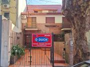 Olivos A 2 cuadras de Av. Maipú Amplio Dúplex con Jardín...