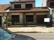 Olivos, muy buen chalet,de 4amb para mejorar