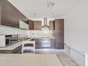 Olympian Court, 214 Regents Park Road N3, 2 bed flat to...