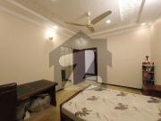 On Excellent Location House For Grabs In 1 Kanal...