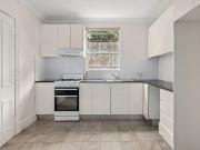 One bedroom apartment close to new shopping precinct