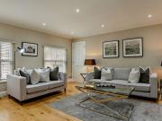 One Bedroom apartment in a private block in the heart of...