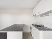 One bedroom apartment in beautiful tree lined street!