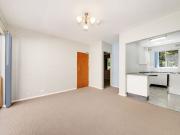 One Bedroom Apartment in Convenient Location