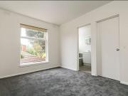 ONE BEDROOM APARTMENT IN PERFECT LOCATION!