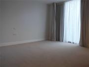 One bedroom apartment in the popular Parkside Place... One bedroom apartment in the popular Parkside Place...