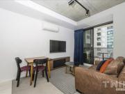 One bedroom apartment @ Melbourne CBD