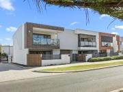 One Bedroom Apartment Opposite Beeliar Village