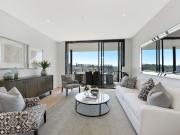 One bedroom apartment with gorgeous views