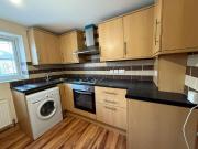 One bedroom Flat close to ilford station dss accepted...