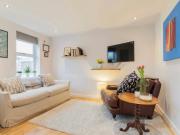 One Bedroom Flat Close to Station