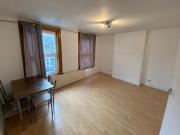 One Bedroom Flat in modern bright apartment