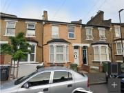 One Bedroom Flat in modern bright apartment